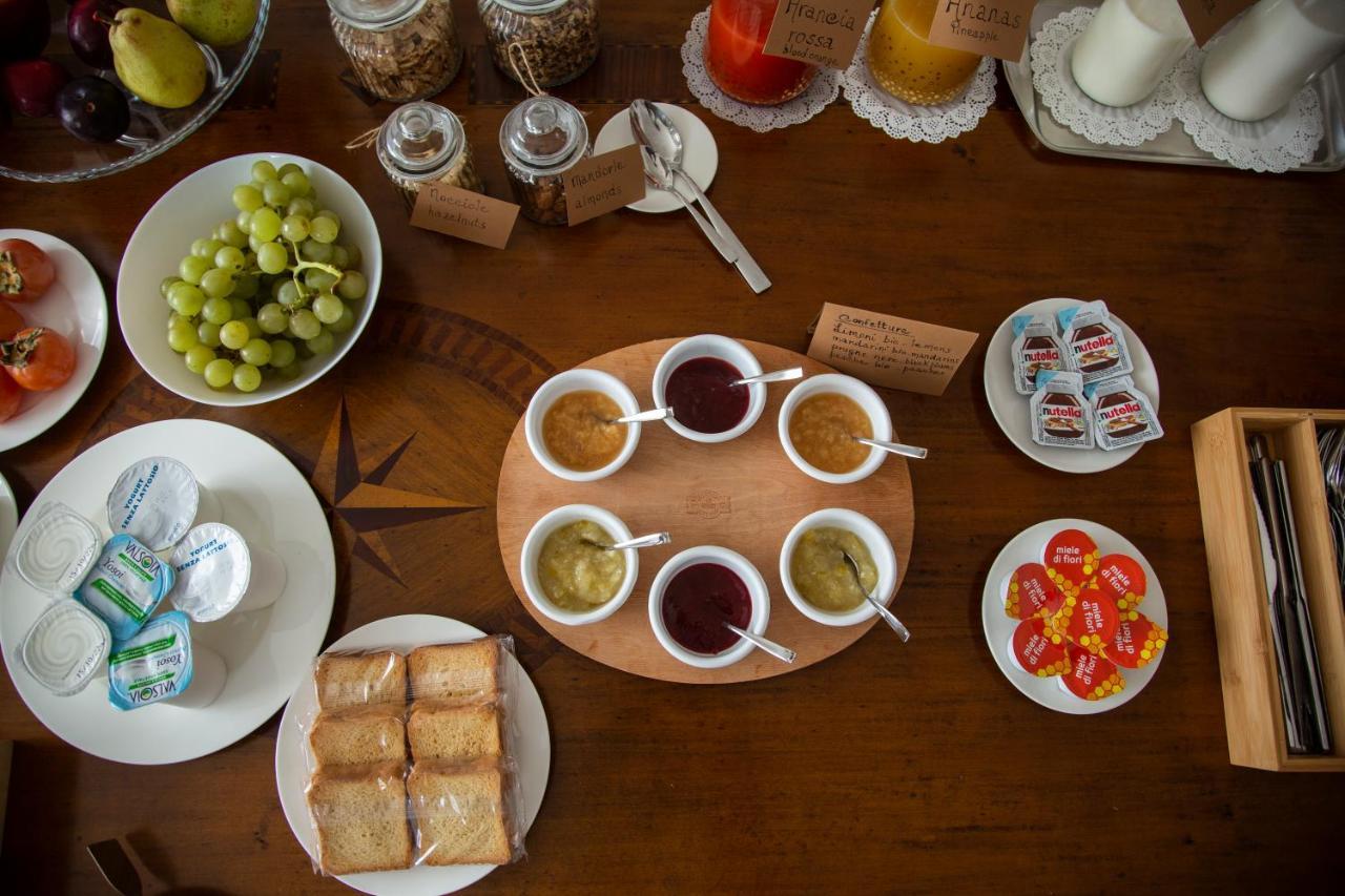 Bed and Breakfast Dimora Sinibaldi Palermo Exterior foto